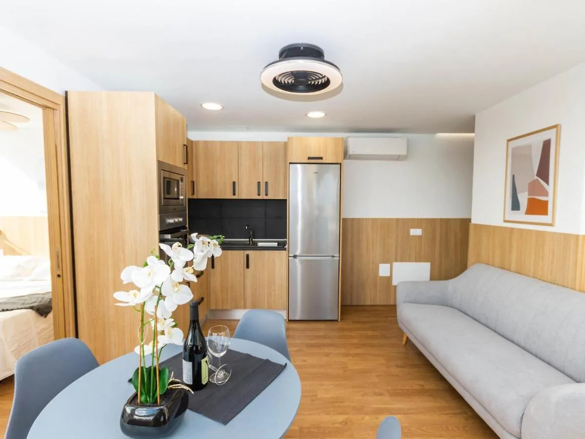 Cozy Holiday Home In Playa Del Ingles  بلايا ديل إنغلز